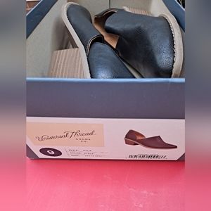 Universal Thread Women's Riley Booties Size 9